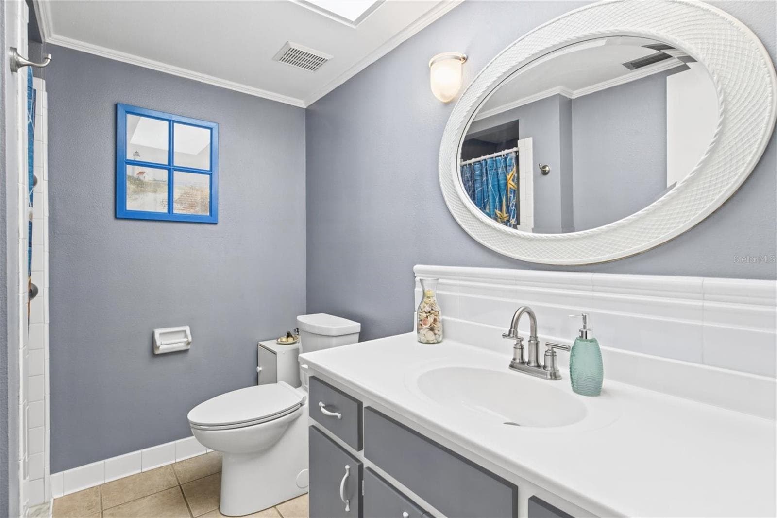 Guest Bathroom - 273 MARIPOSA ST, WINTER HAVEN