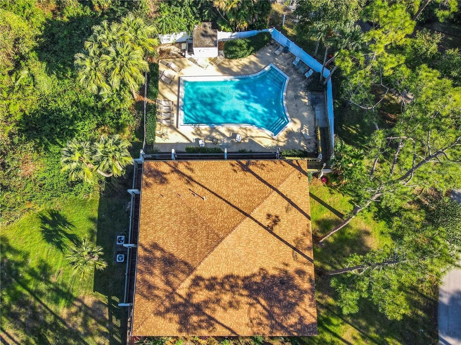 Clubhouse and Pool - 273 MARIPOSA ST, WINTER HAVEN
