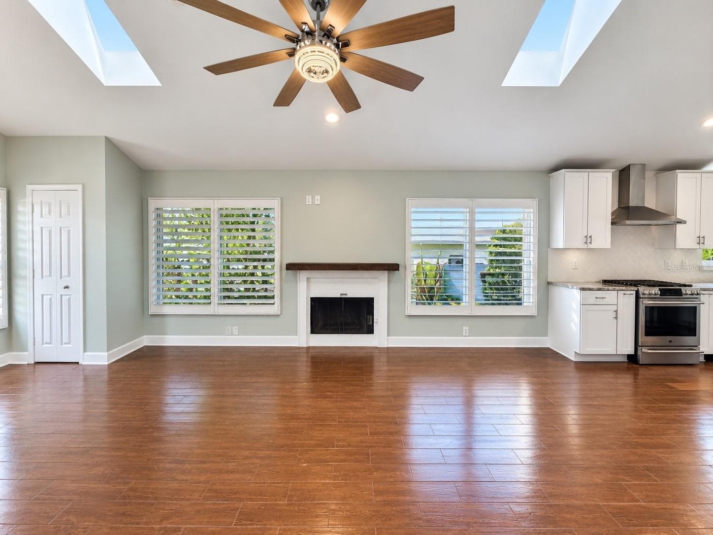 Single Family Residence at 884 N LAKE STERLING CT, CASSELBERRY, photo 14 of 52