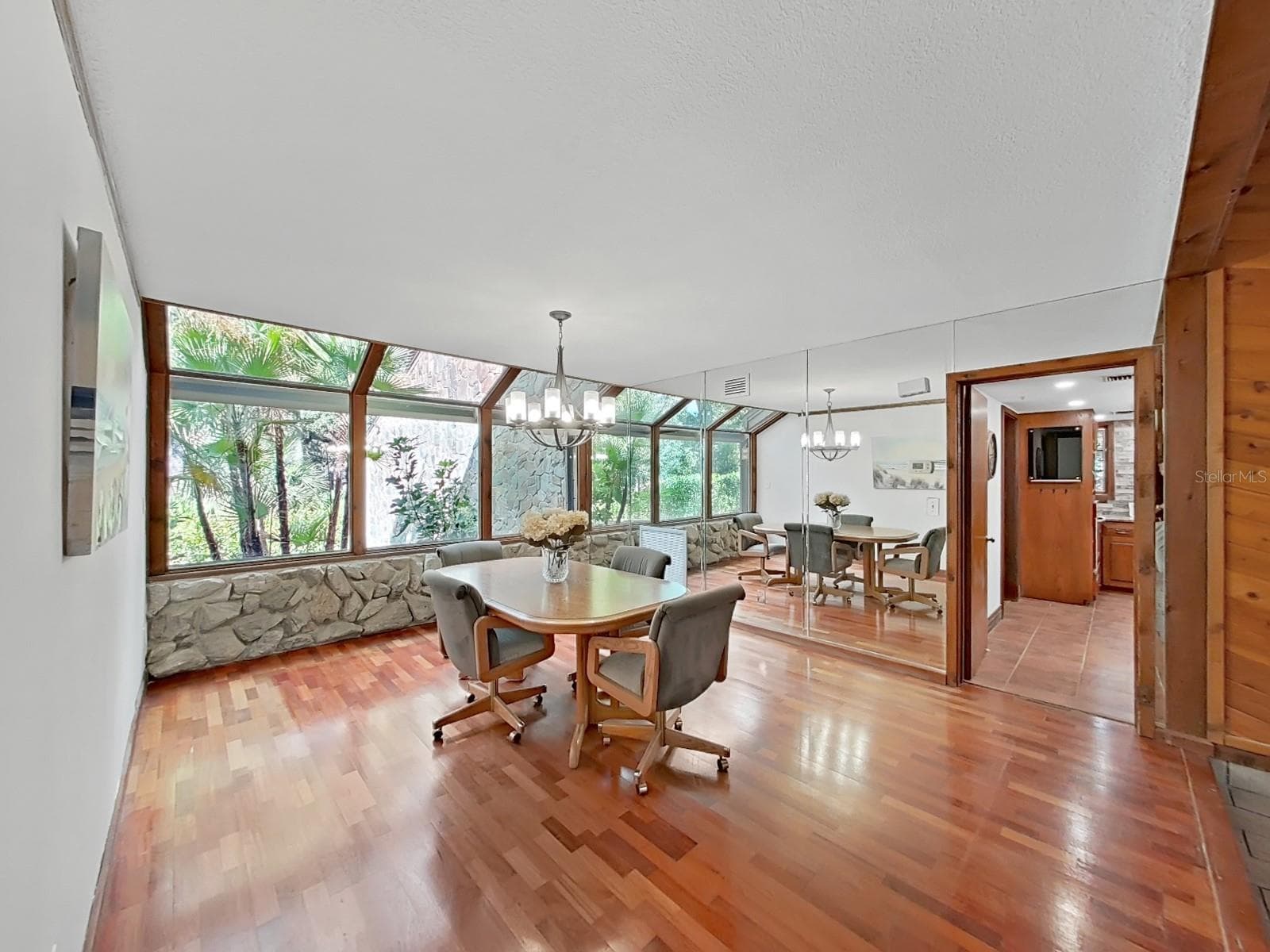 Single Family Residence at 3055 OAK CREEK DR N, CLEARWATER, photo 11 of 58