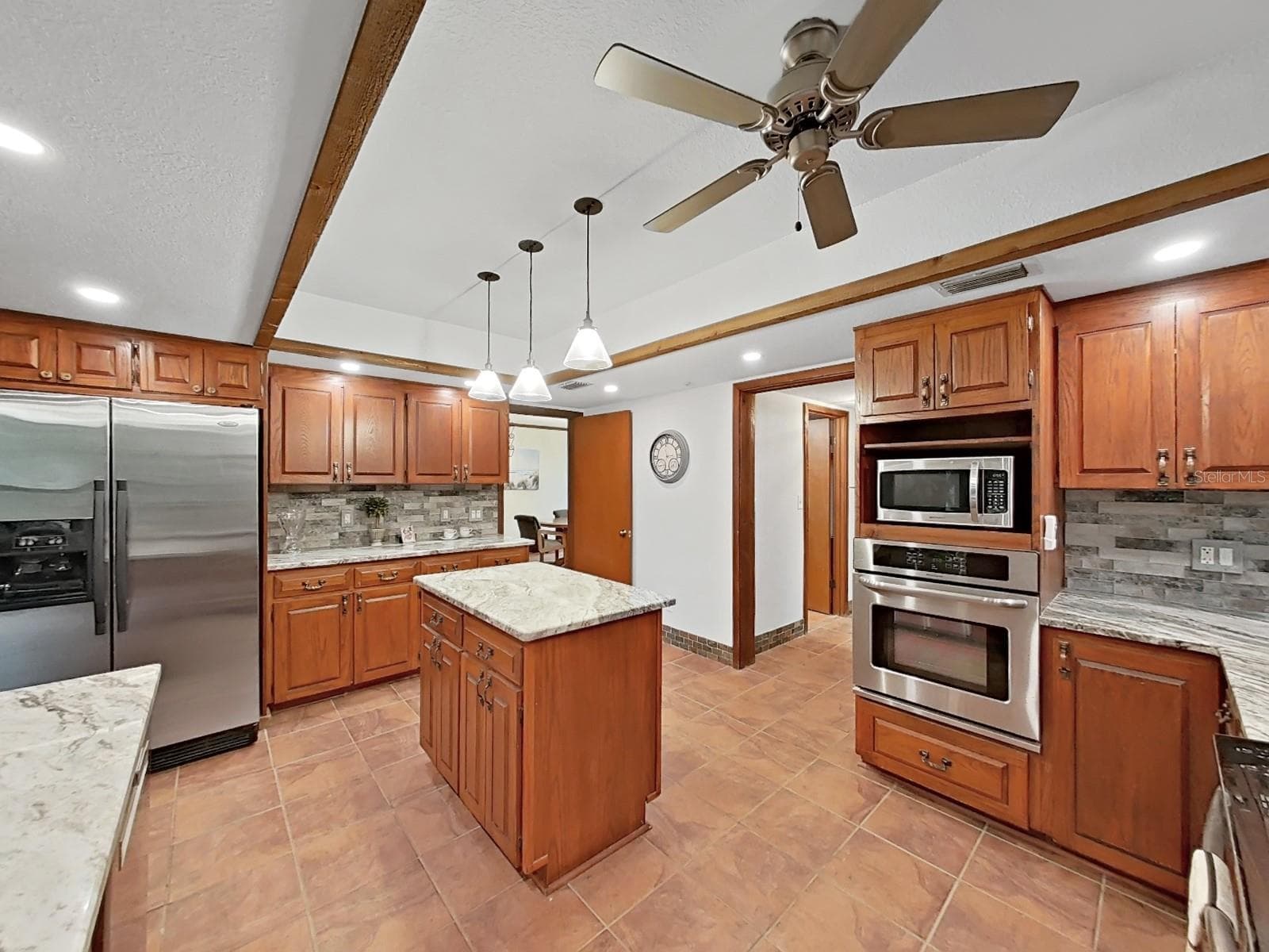 Single Family Residence at 3055 OAK CREEK DR N, CLEARWATER, photo 14 of 58