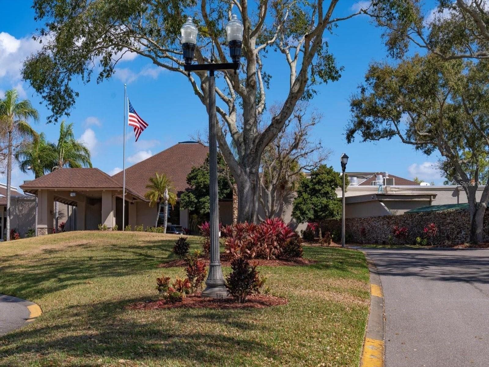 Single Family Residence at 3055 OAK CREEK DR N, CLEARWATER, photo 42 of 58