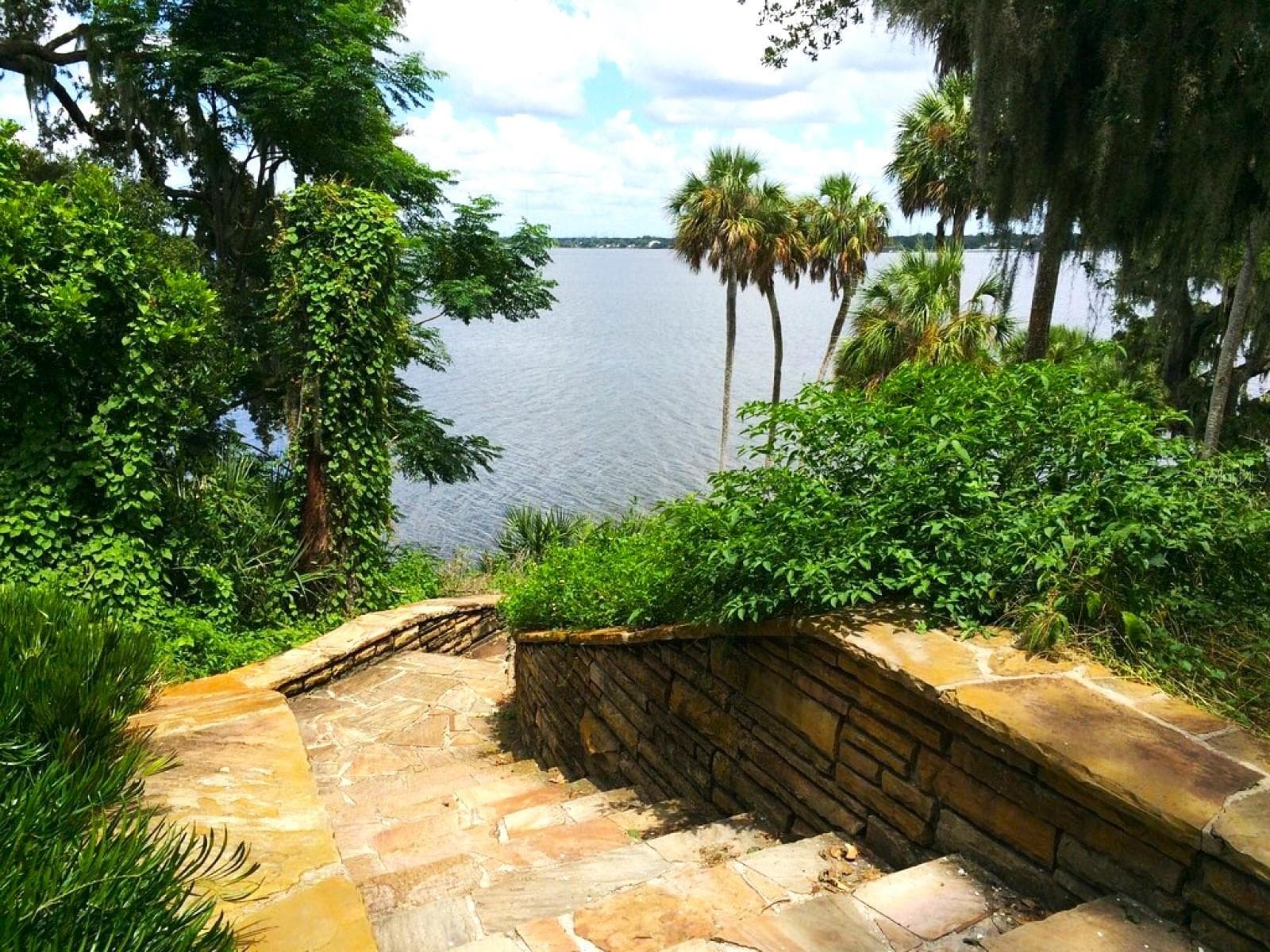 Single Family Residence at 3055 OAK CREEK DR N, CLEARWATER, photo 48 of 58