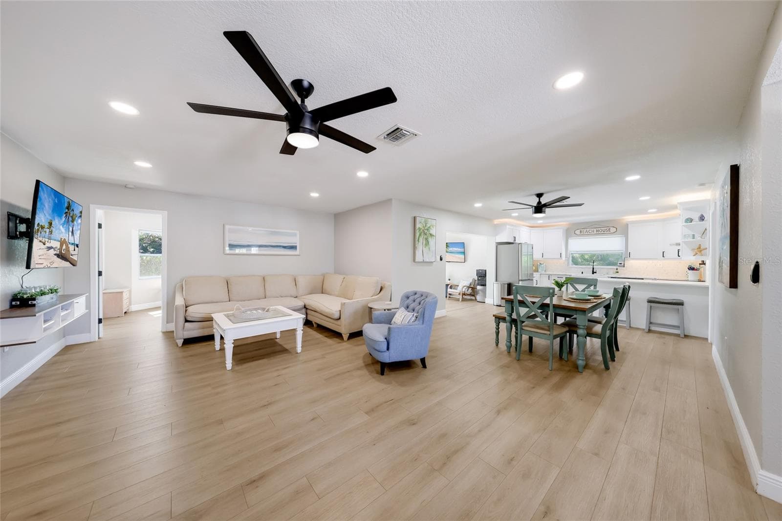 Single Family Residence at 6311 1ST AVE W, BRADENTON, photo 18 of 43