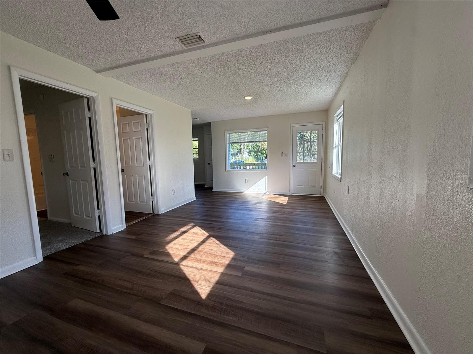 Single Family Residence at 7615 CHASE RD, LAKELAND, photo 7 of 17