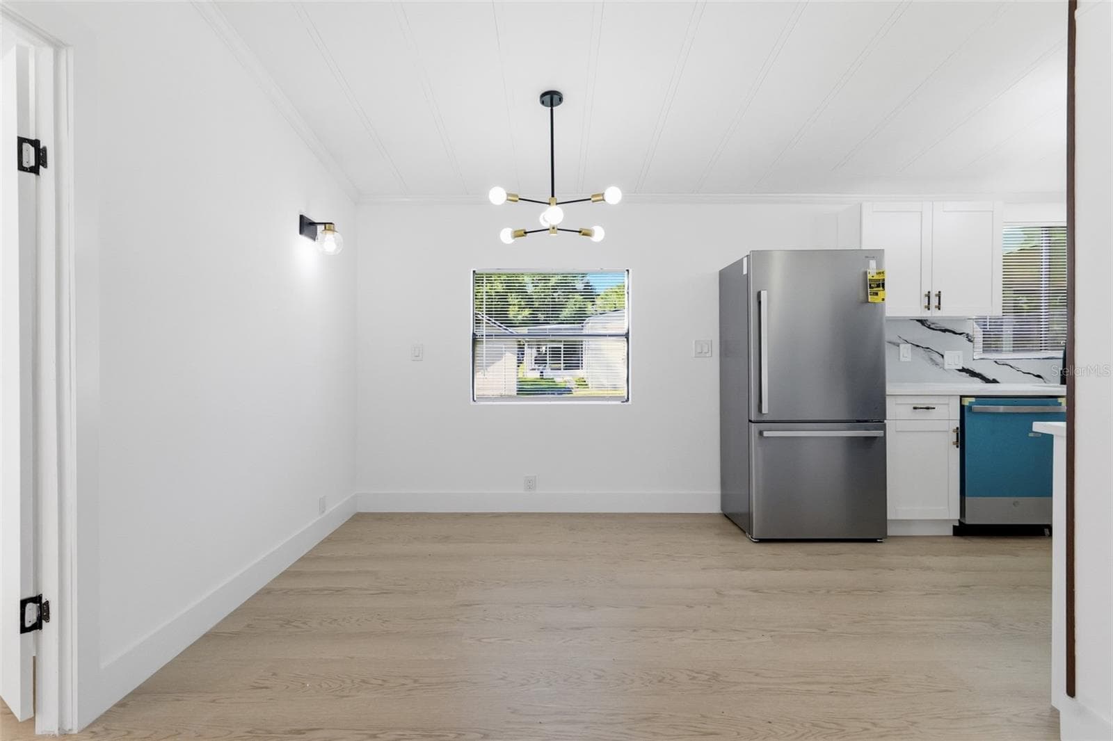 Manufactured Home at 8036 S MEADOWVIEW CIR, TAMPA, photo 18 of 32