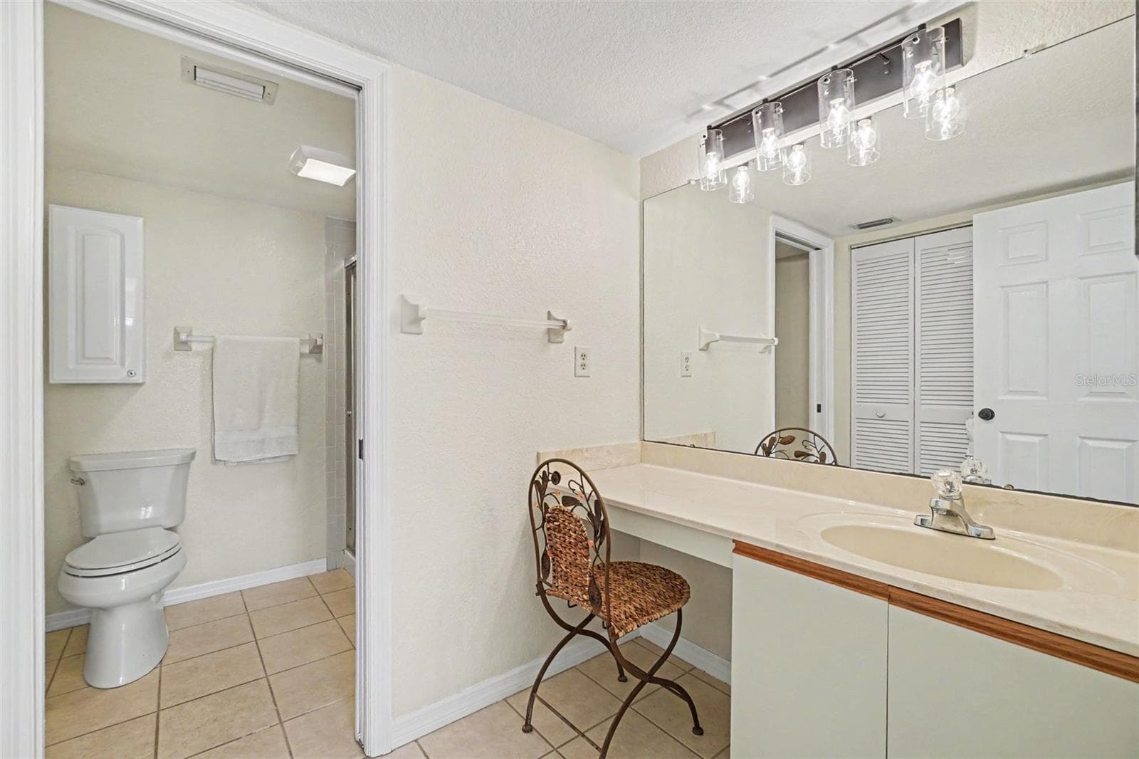 Condominium at 175 KINGS HWY #324, PUNTA GORDA, photo 16 of 47