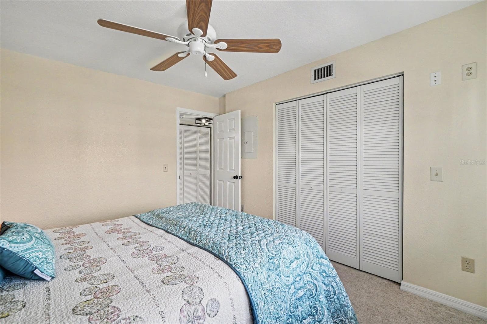 Condominium at 175 KINGS HWY #324, PUNTA GORDA, photo 19 of 47