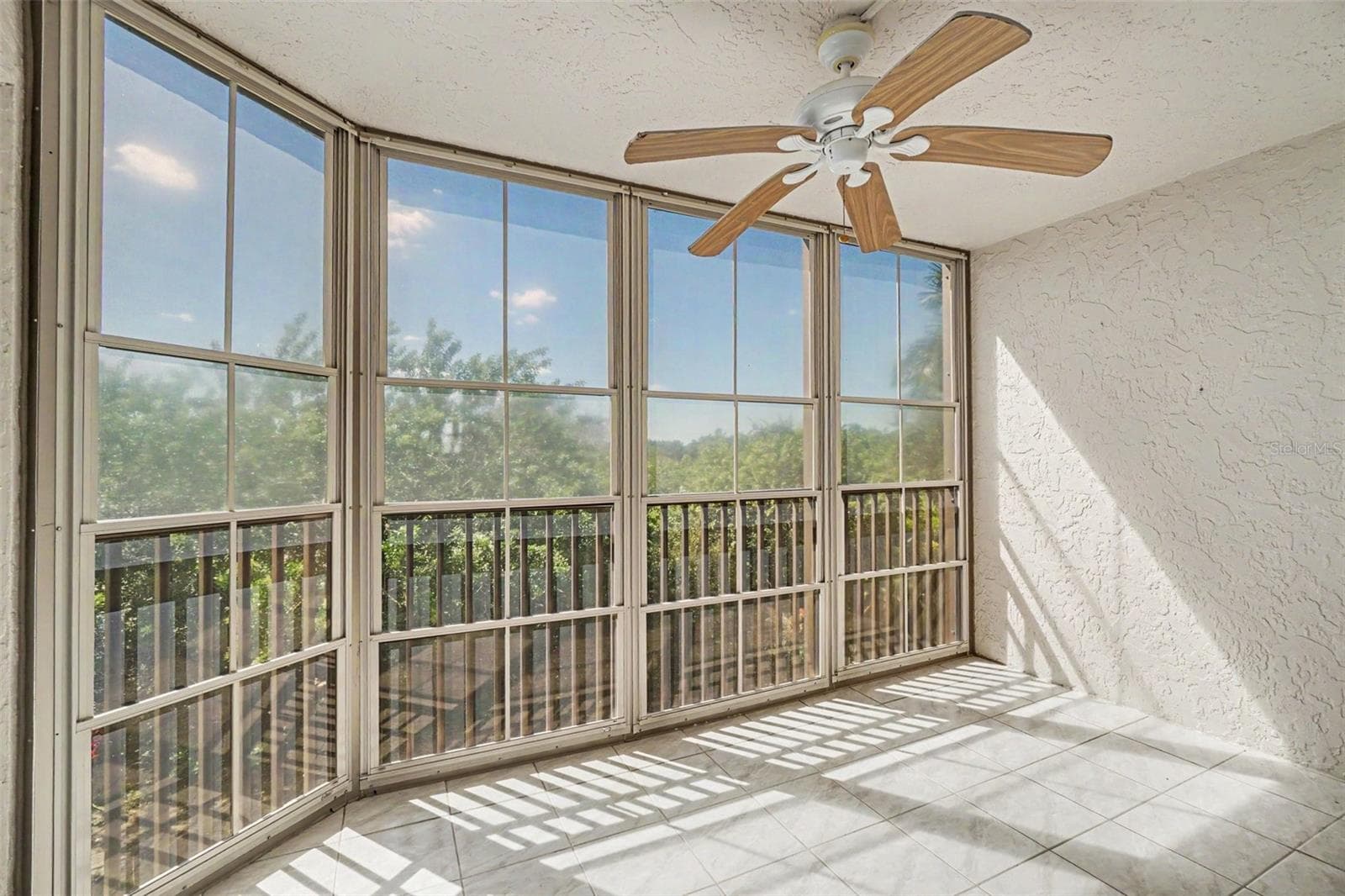 Condominium at 175 KINGS HWY #324, PUNTA GORDA, photo 23 of 47