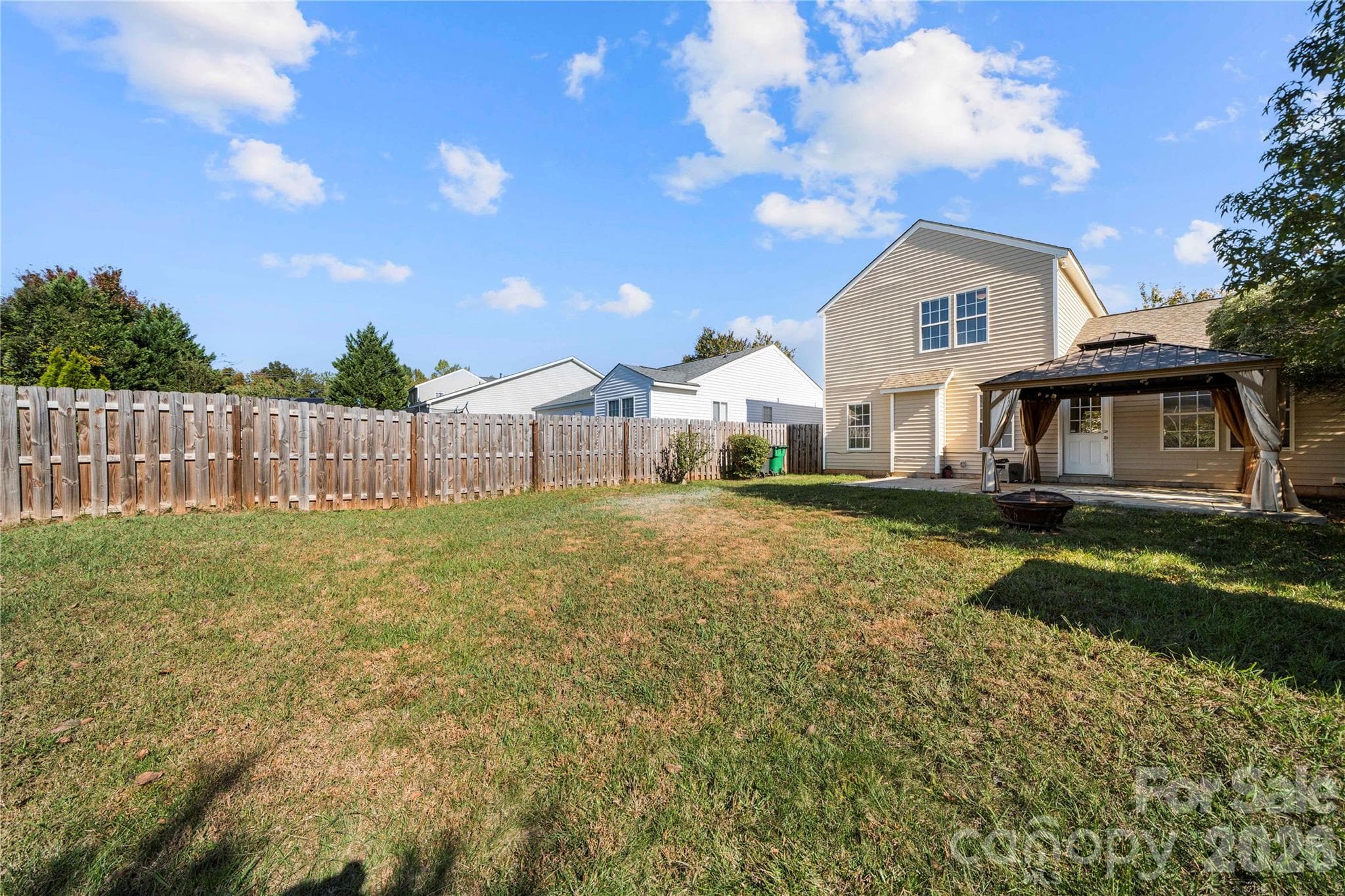 Single Family Residence at 7909 Paper Birch Road, Charlotte, photo 3 of 23