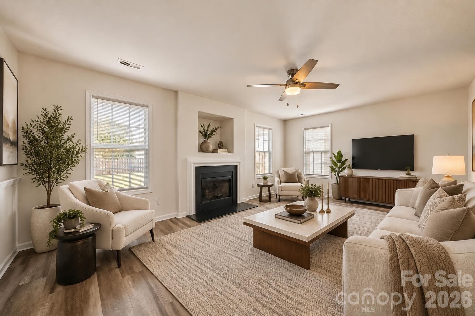 Single Family Residence at 7909 Paper Birch Road, Charlotte, photo 8 of 23