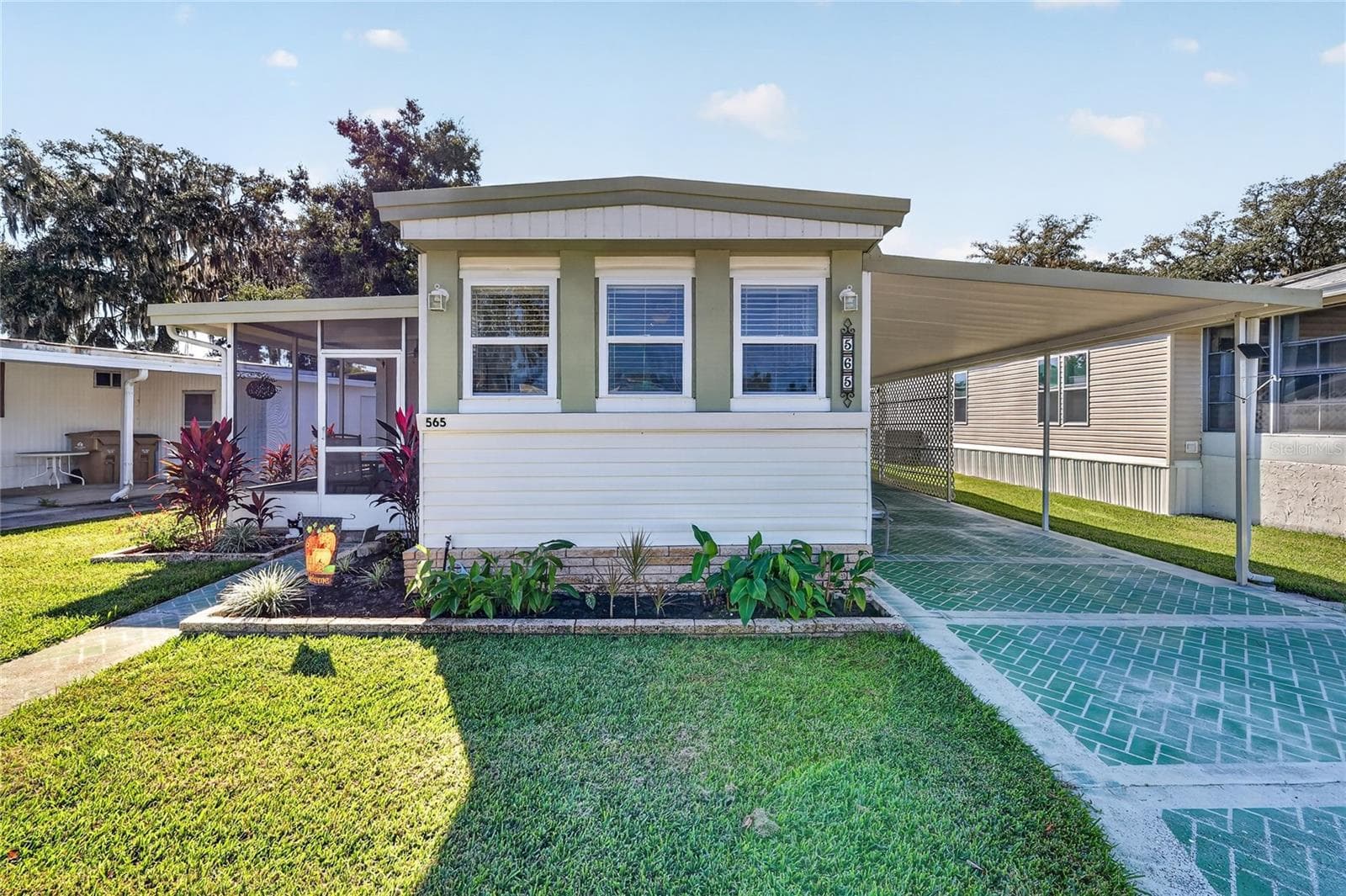 565 TAMMI DR