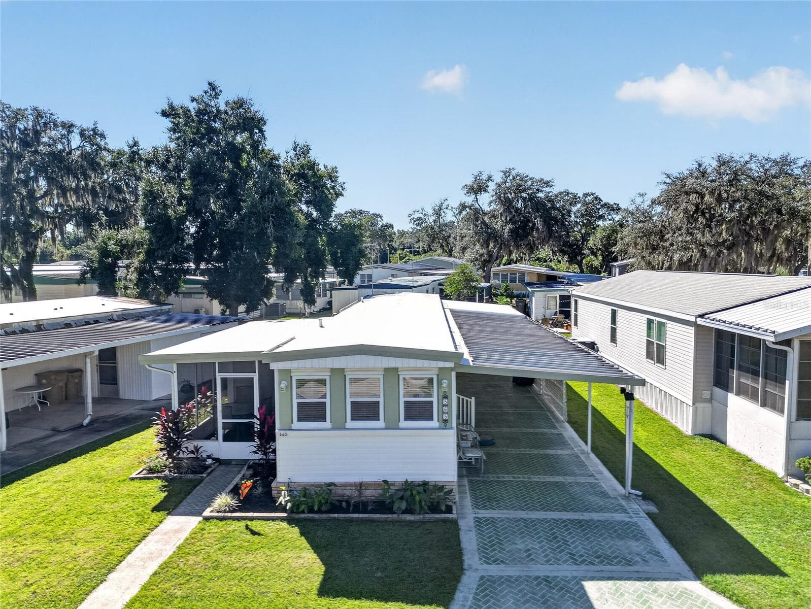 Drone of Street view - 565 TAMMI DR, LEESBURG