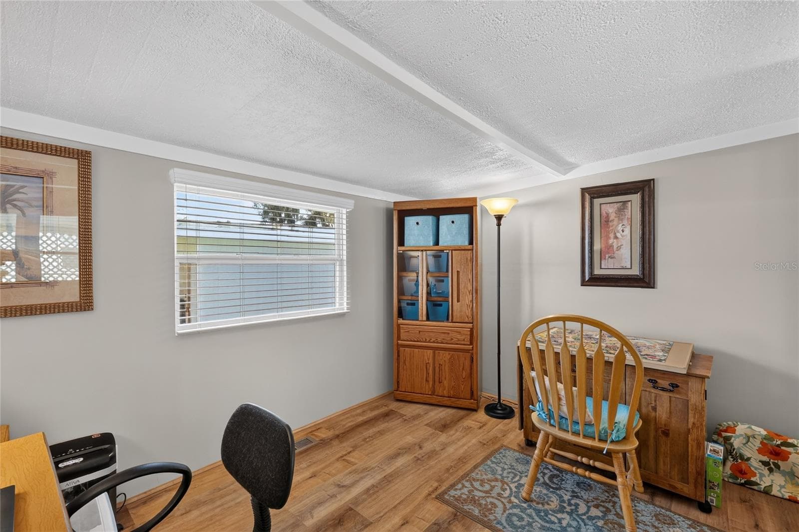 Den/Office - 565 TAMMI DR, LEESBURG