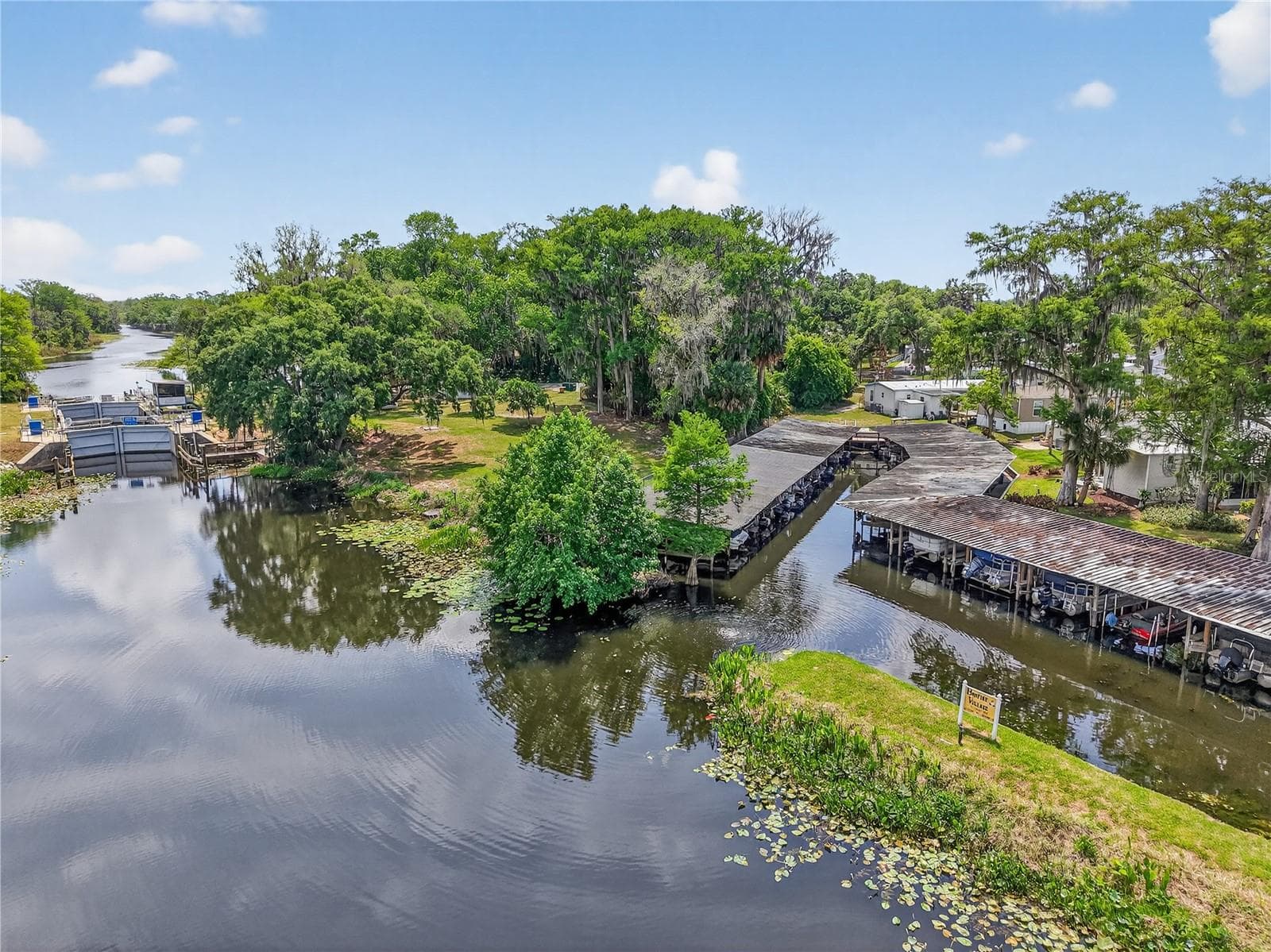 View of Haines Creek/ Lock to the Chain of Lakes - 565 TAMMI DR, LEESBURG