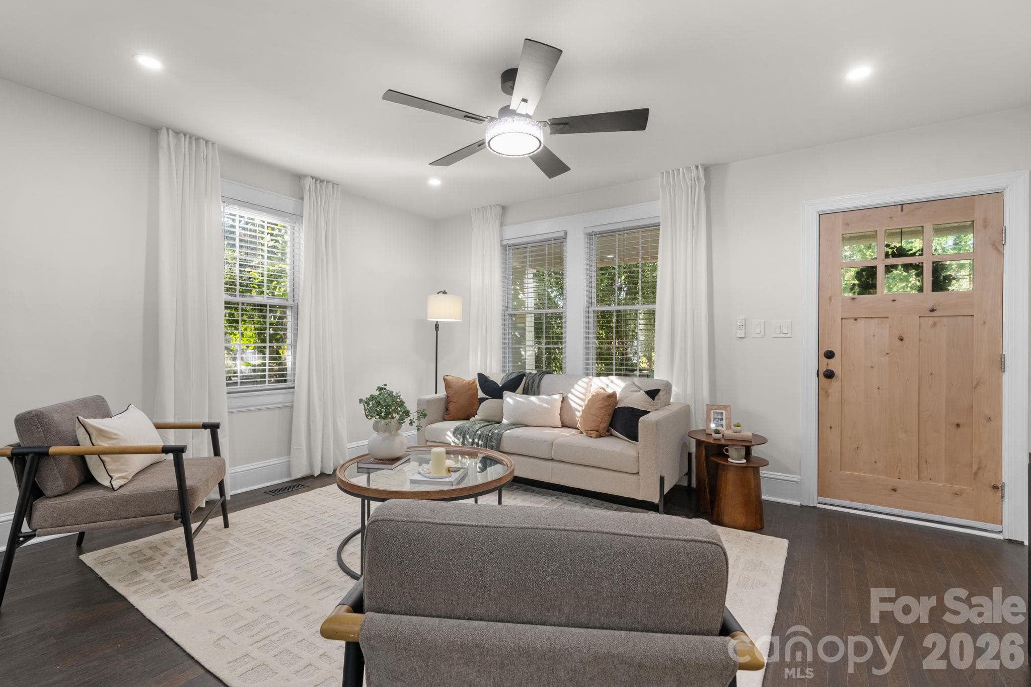 Single Family Residence at 2232 Wilmore Drive, Charlotte, photo 4 of 32