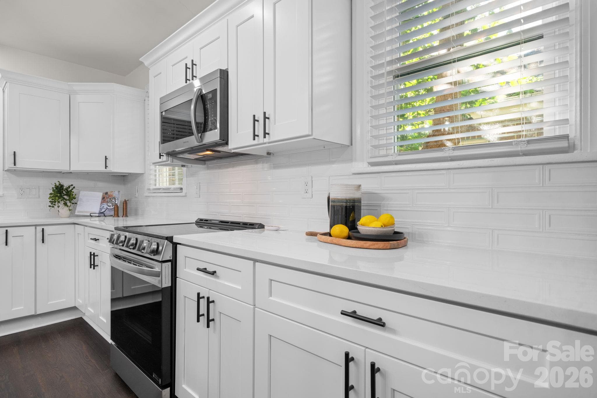 Single Family Residence at 2232 Wilmore Drive, Charlotte, photo 12 of 32