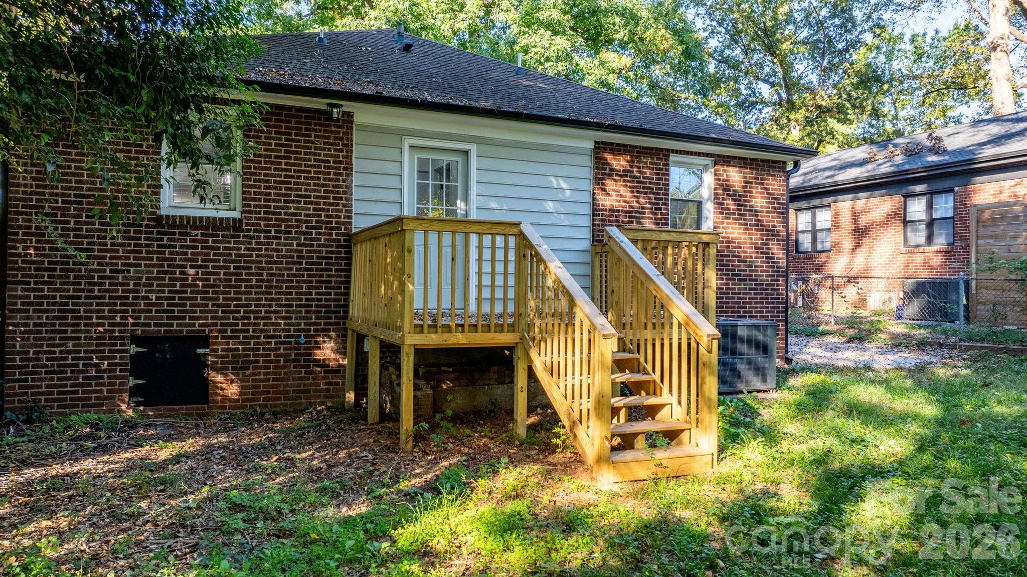 Single Family Residence at 2232 Wilmore Drive, Charlotte, photo 26 of 32