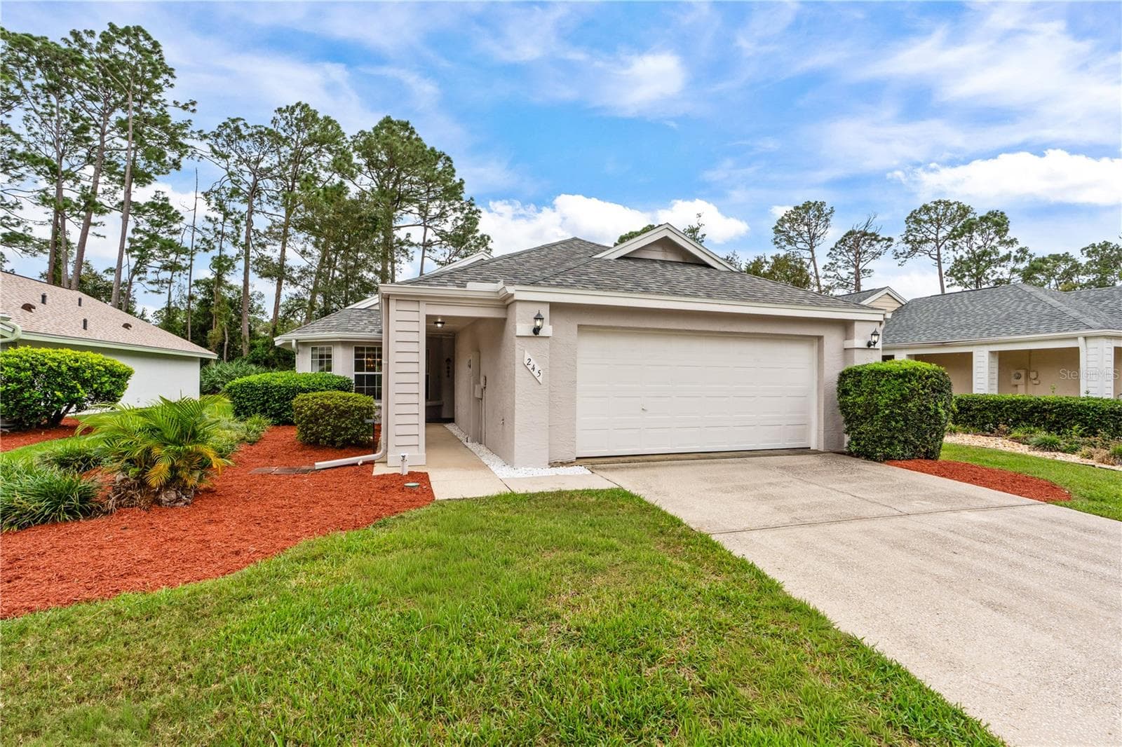 Welcome Home to 245 Glenbriar Circle - 245 GLENBRIAR CIR, DAYTONA BEACH