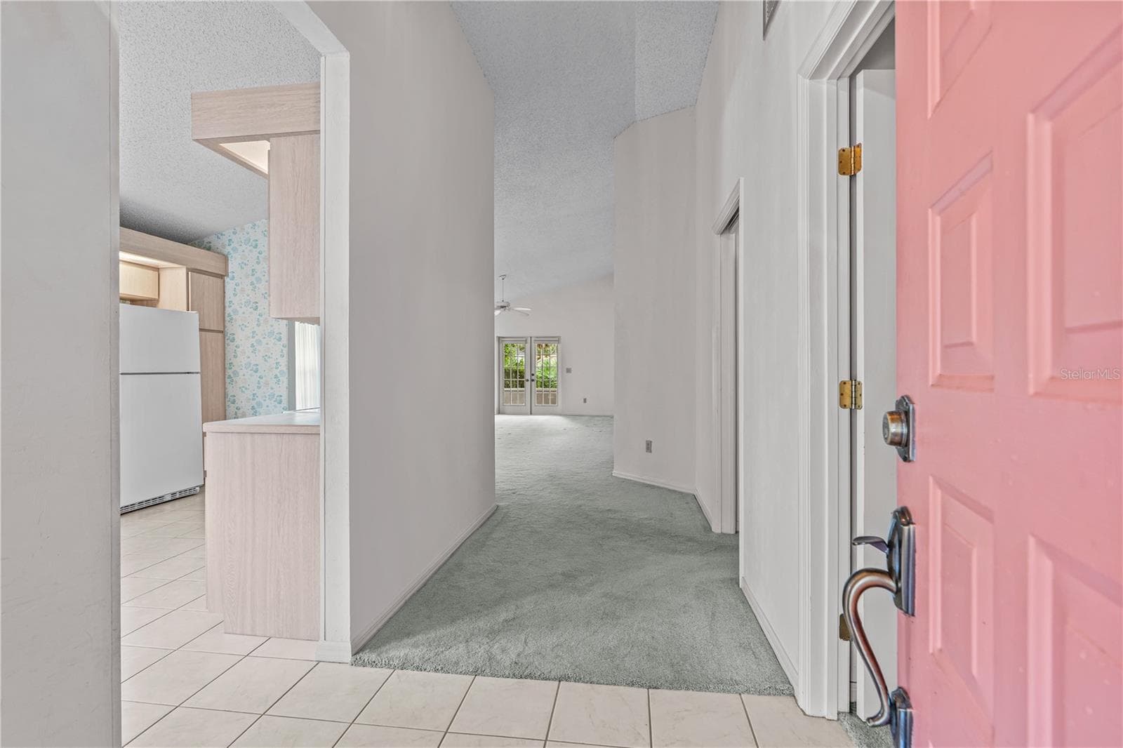 Come On In! - 245 GLENBRIAR CIR, DAYTONA BEACH