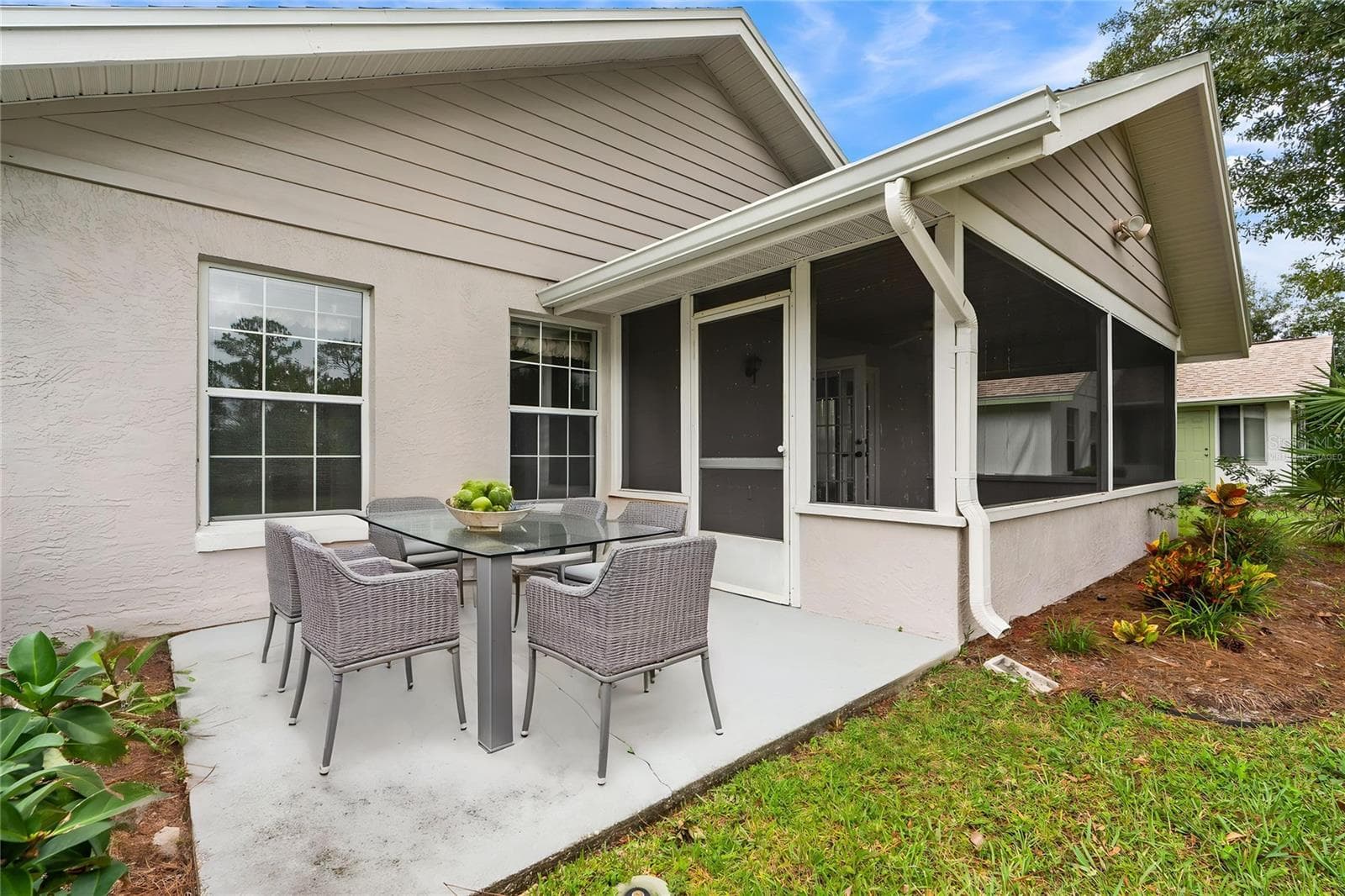 Virtually Staged - 245 GLENBRIAR CIR, DAYTONA BEACH