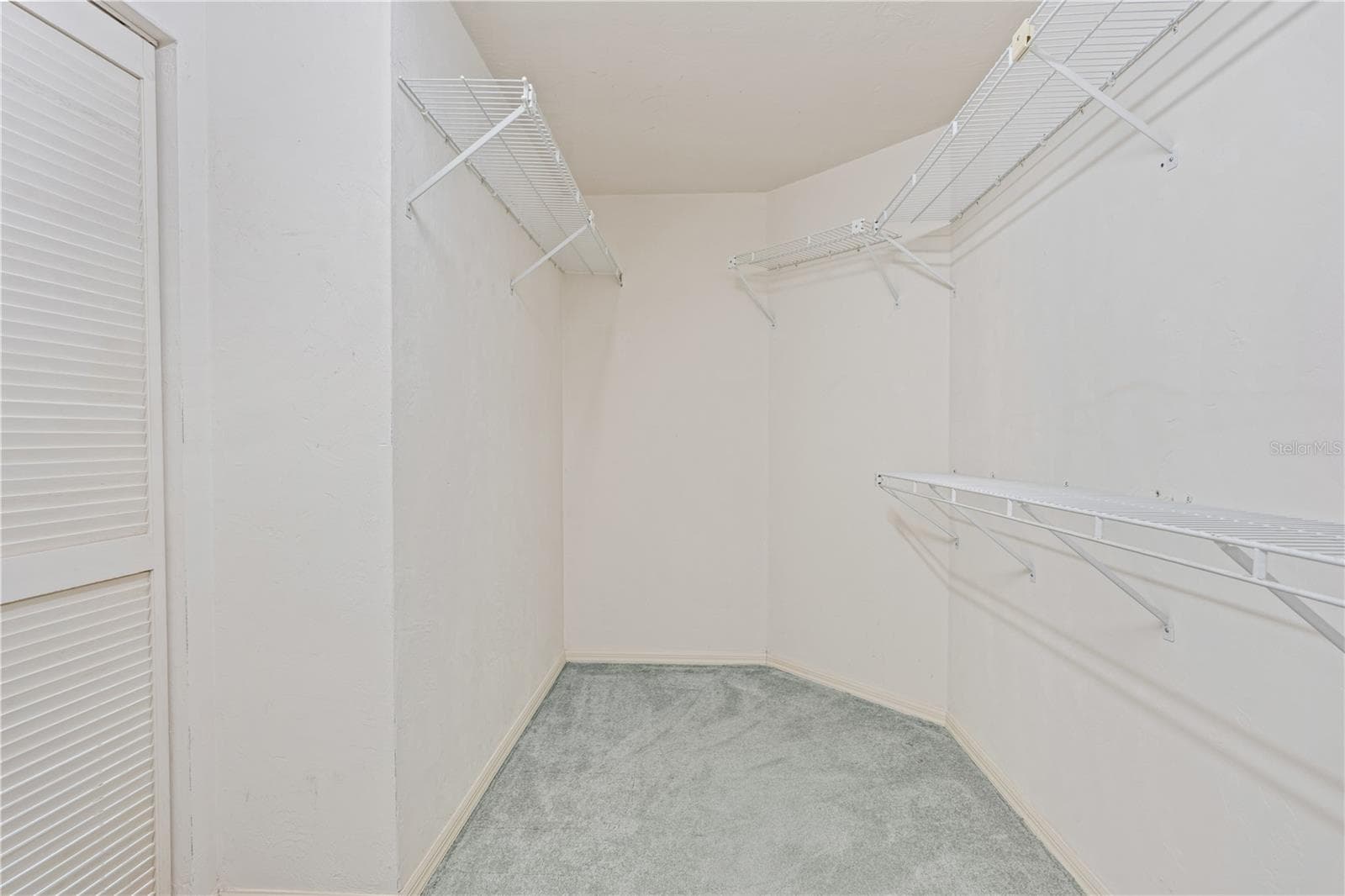 Walk In Closet - 12'x7' - 245 GLENBRIAR CIR, DAYTONA BEACH