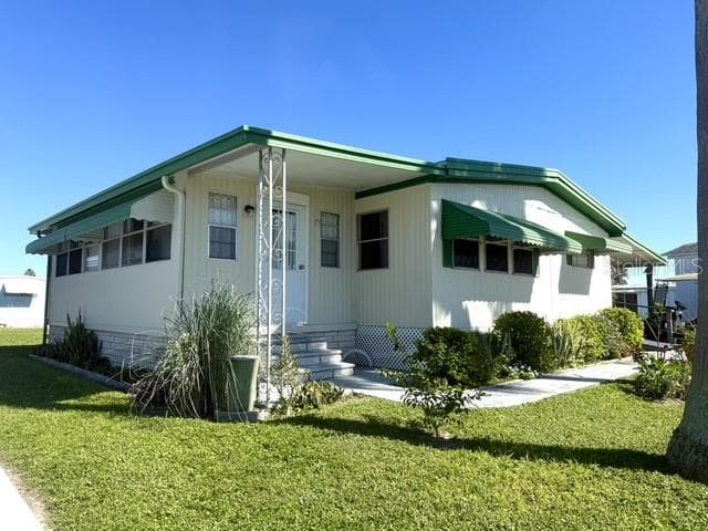 113 W SAINT LUCIA LOOP