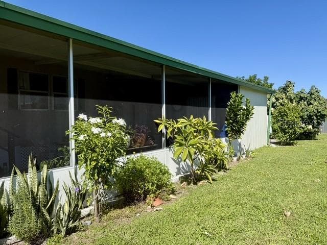 Manufactured Home at 113 W SAINT LUCIA LOOP, APOLLO BEACH, photo 2 of 15