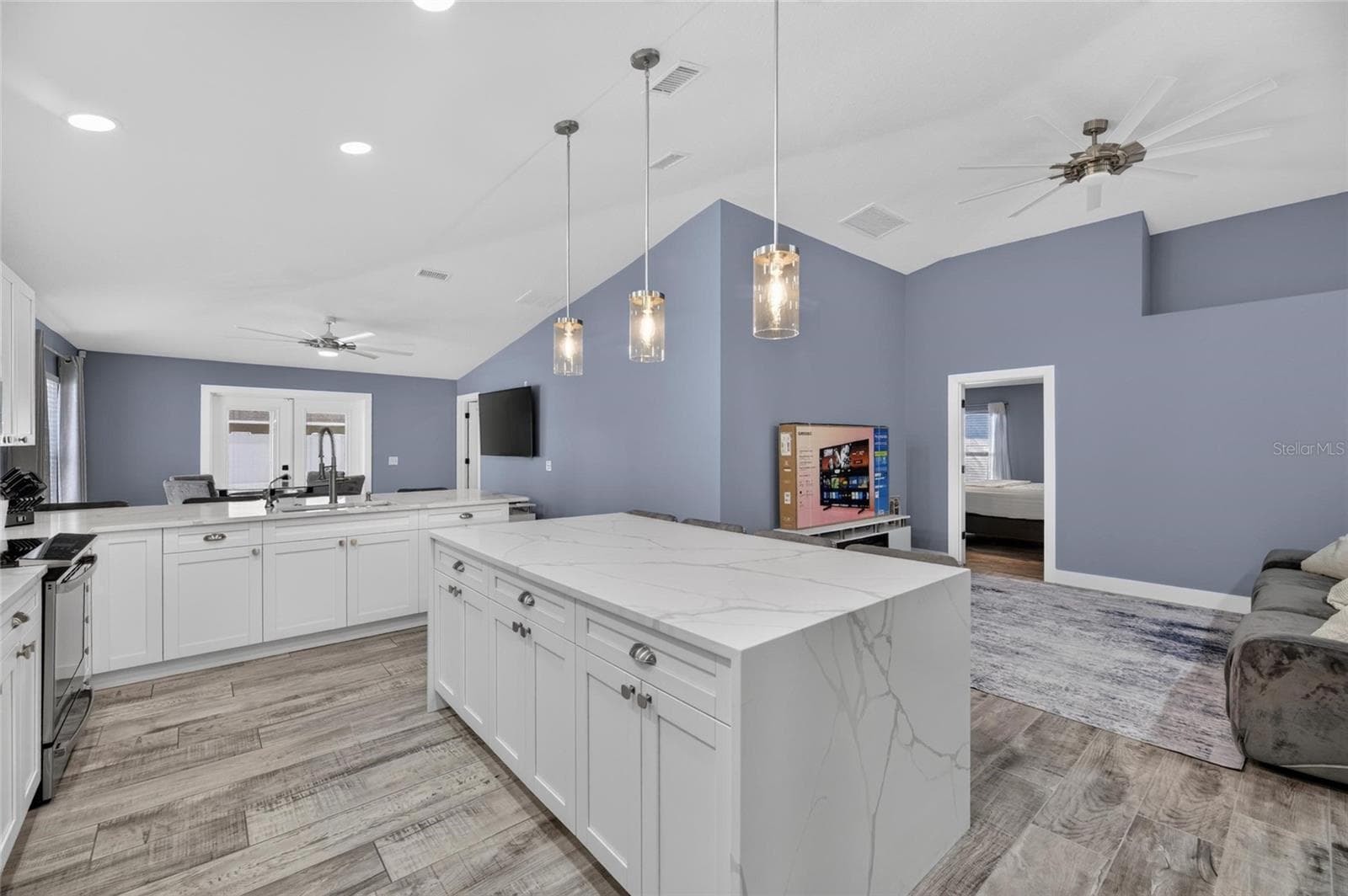 Single Family Residence at 13531 COPPER HEAD DR, RIVERVIEW, photo 32 of 73