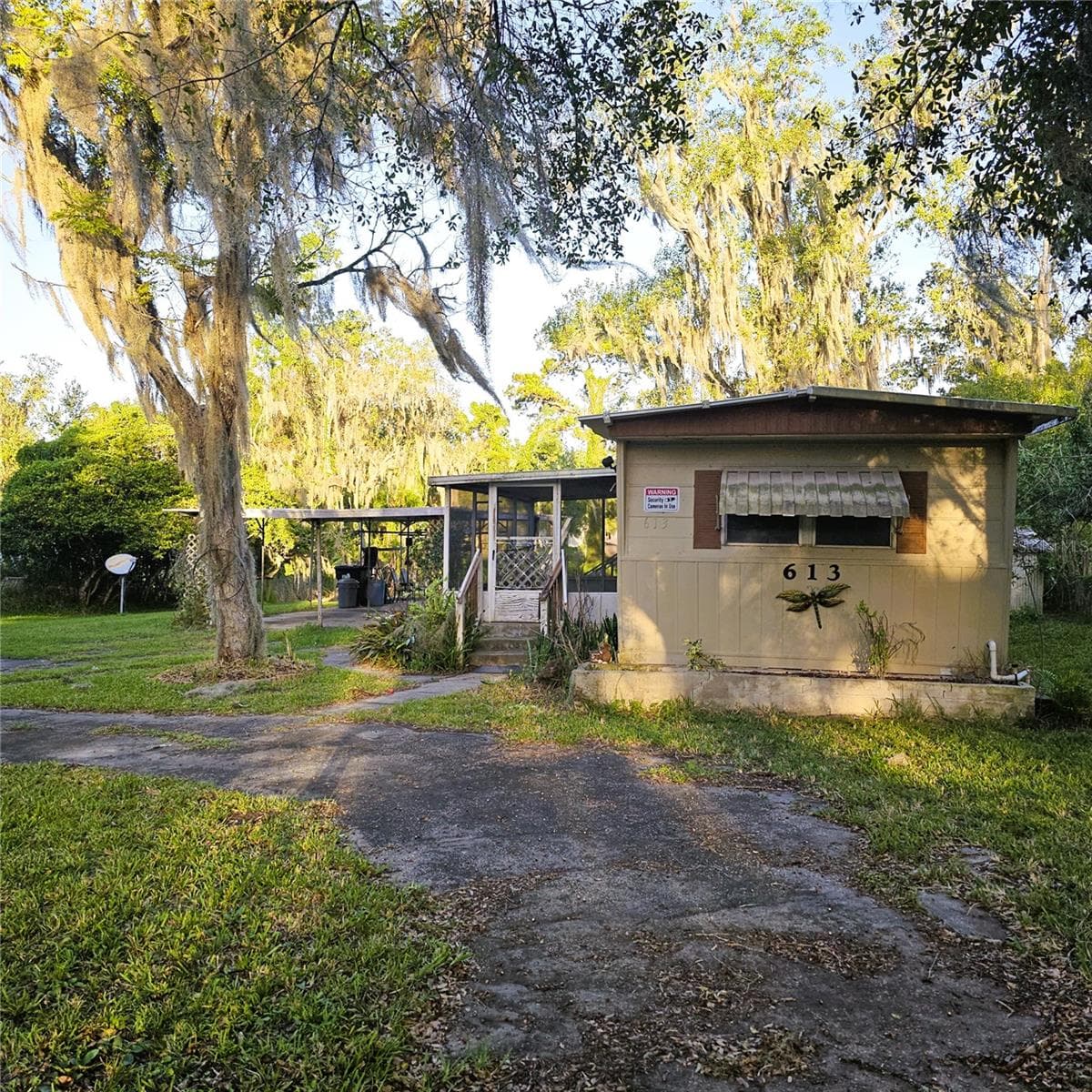 Mobile Home at 613 CARPENTER RD, ORLANDO, photo 3 of 10