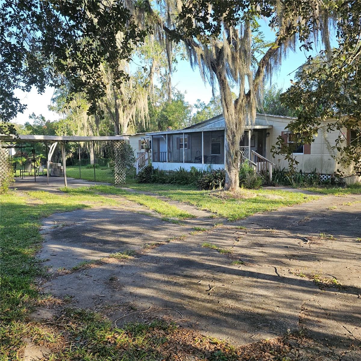 Mobile Home at 613 CARPENTER RD, ORLANDO, photo 6 of 10