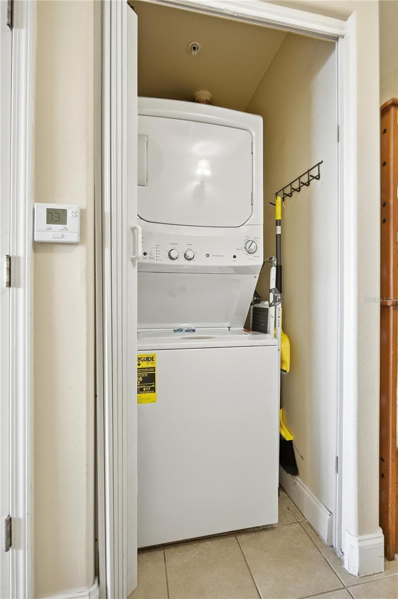 Condo - Hotel at 13415 BLUE HERON BEACH DR #308, ORLANDO, photo 12 of 53