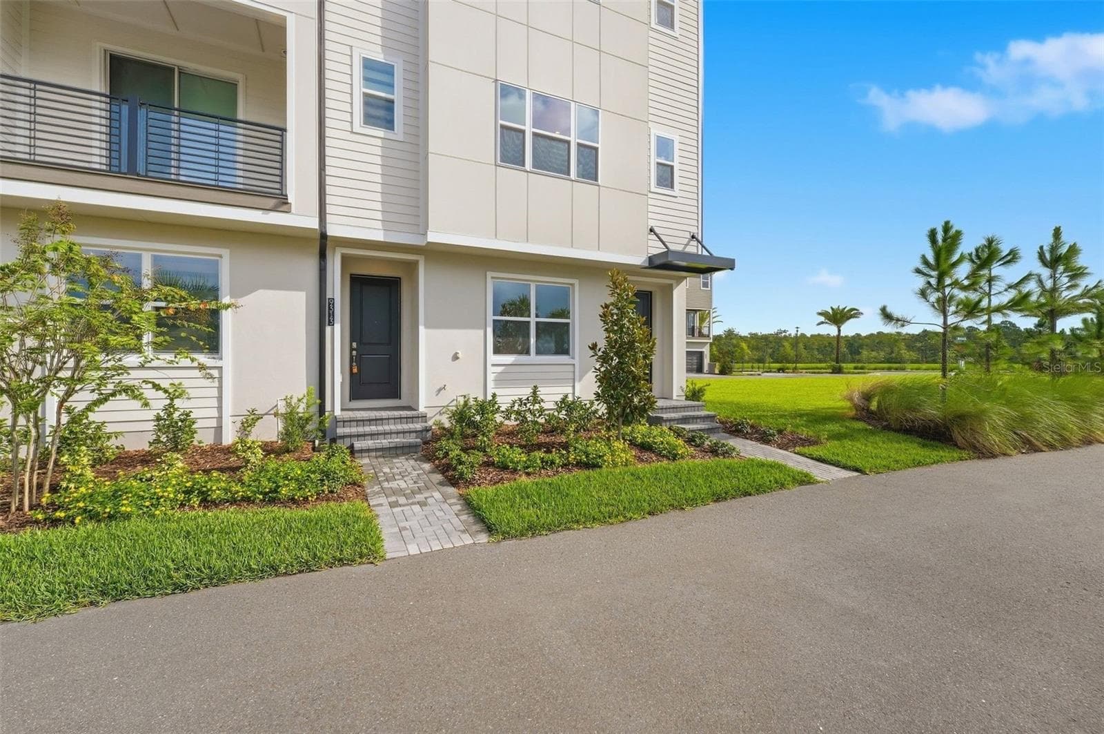 Townhouse at 9317 LUMINARY BLVD, ORLANDO, photo 3 of 34