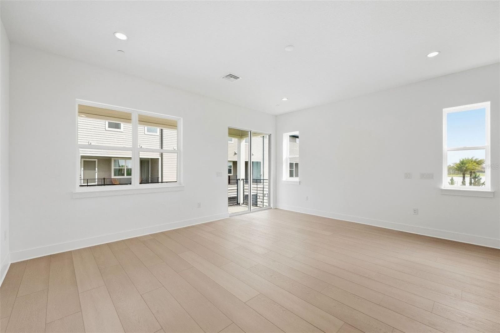 Great room with 10' ceilings - 9317 LUMINARY BLVD, ORLANDO