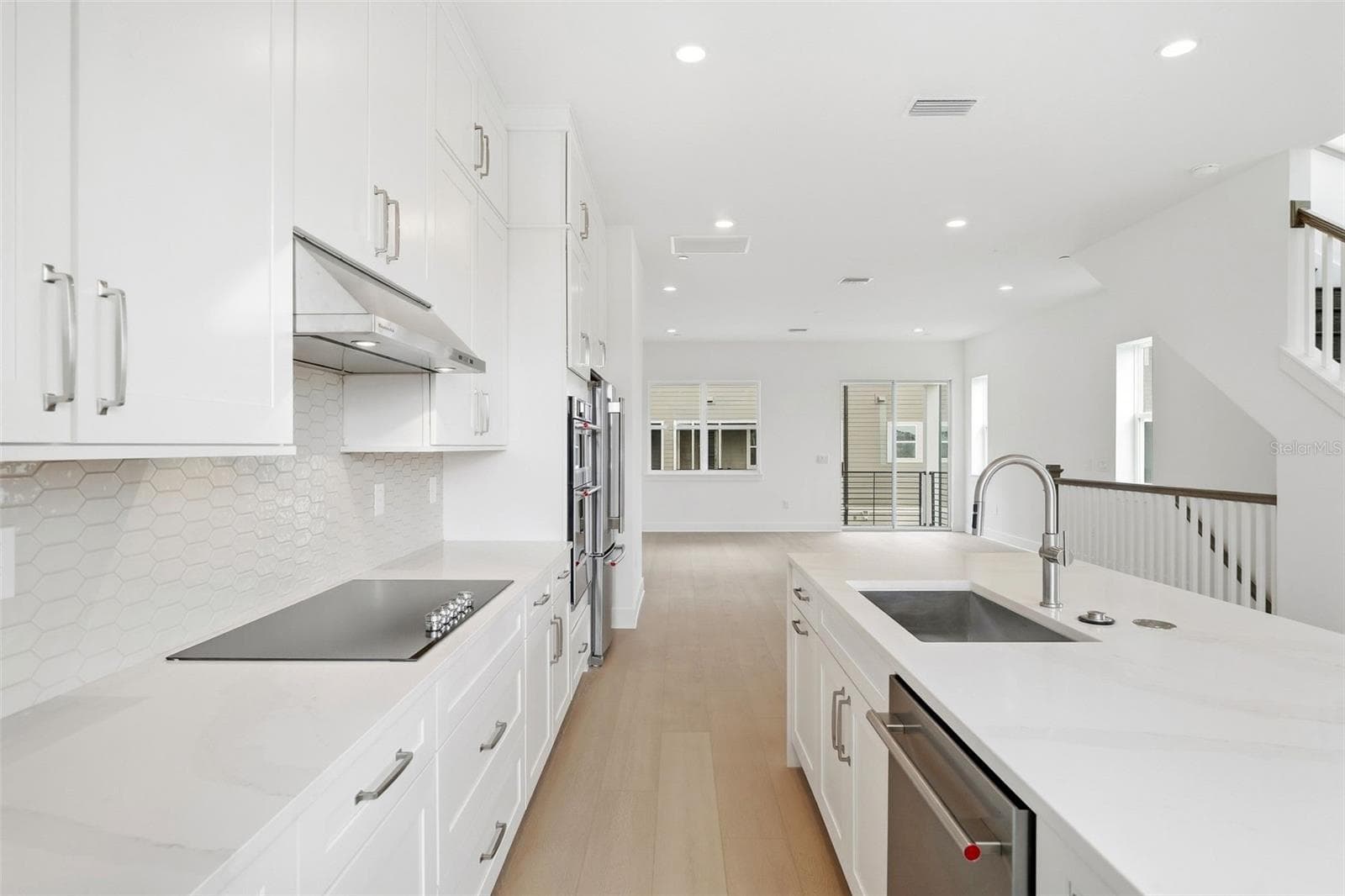 Townhouse at 9317 LUMINARY BLVD, ORLANDO, photo 17 of 34