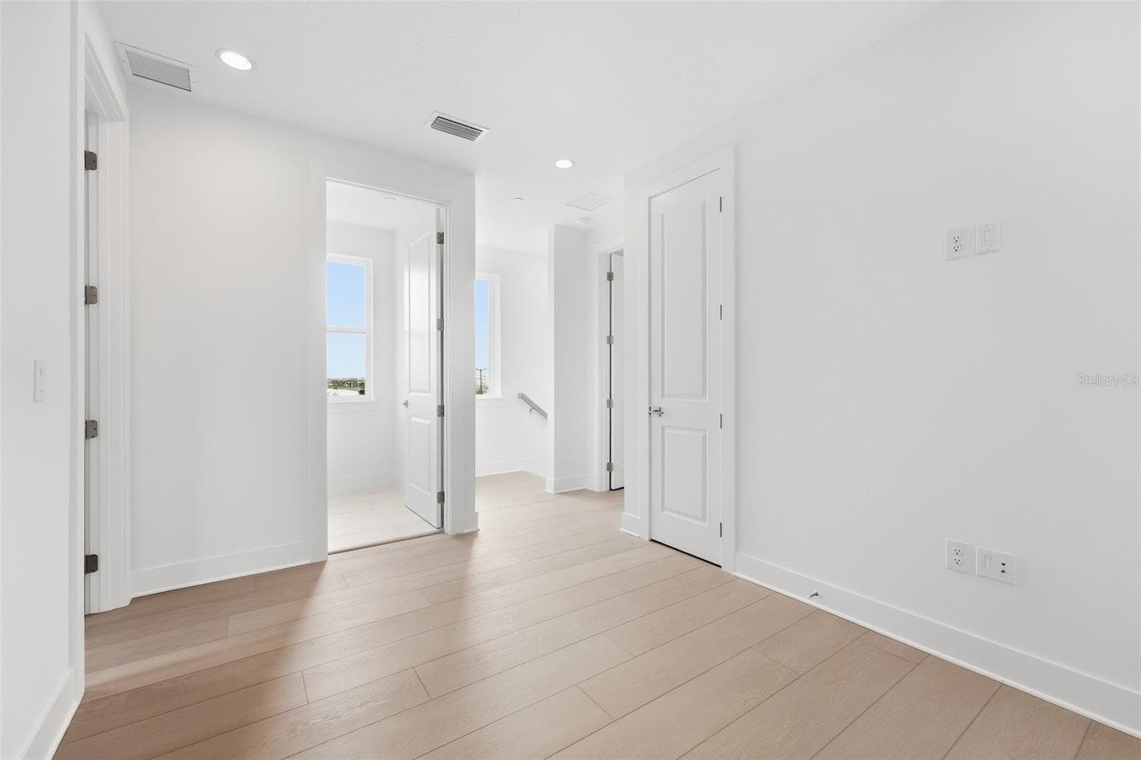 Townhouse at 9317 LUMINARY BLVD, ORLANDO, photo 23 of 34