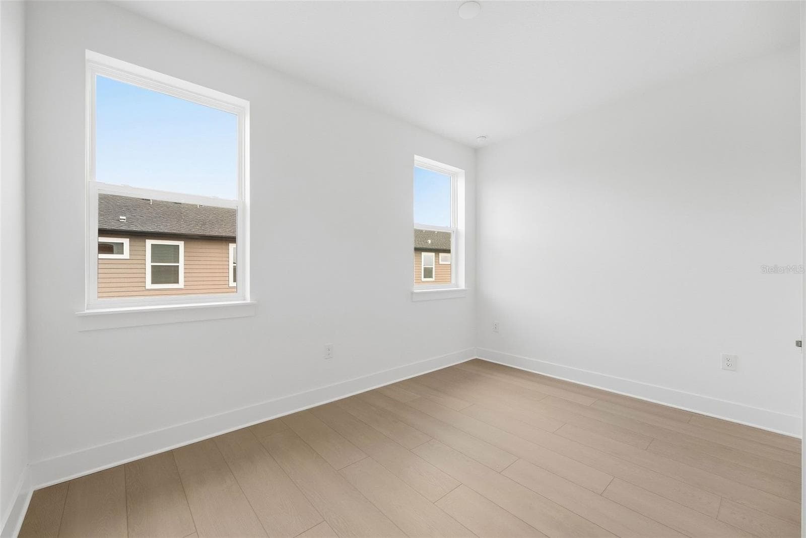 Secondary bedroom on third floor - 9317 LUMINARY BLVD, ORLANDO