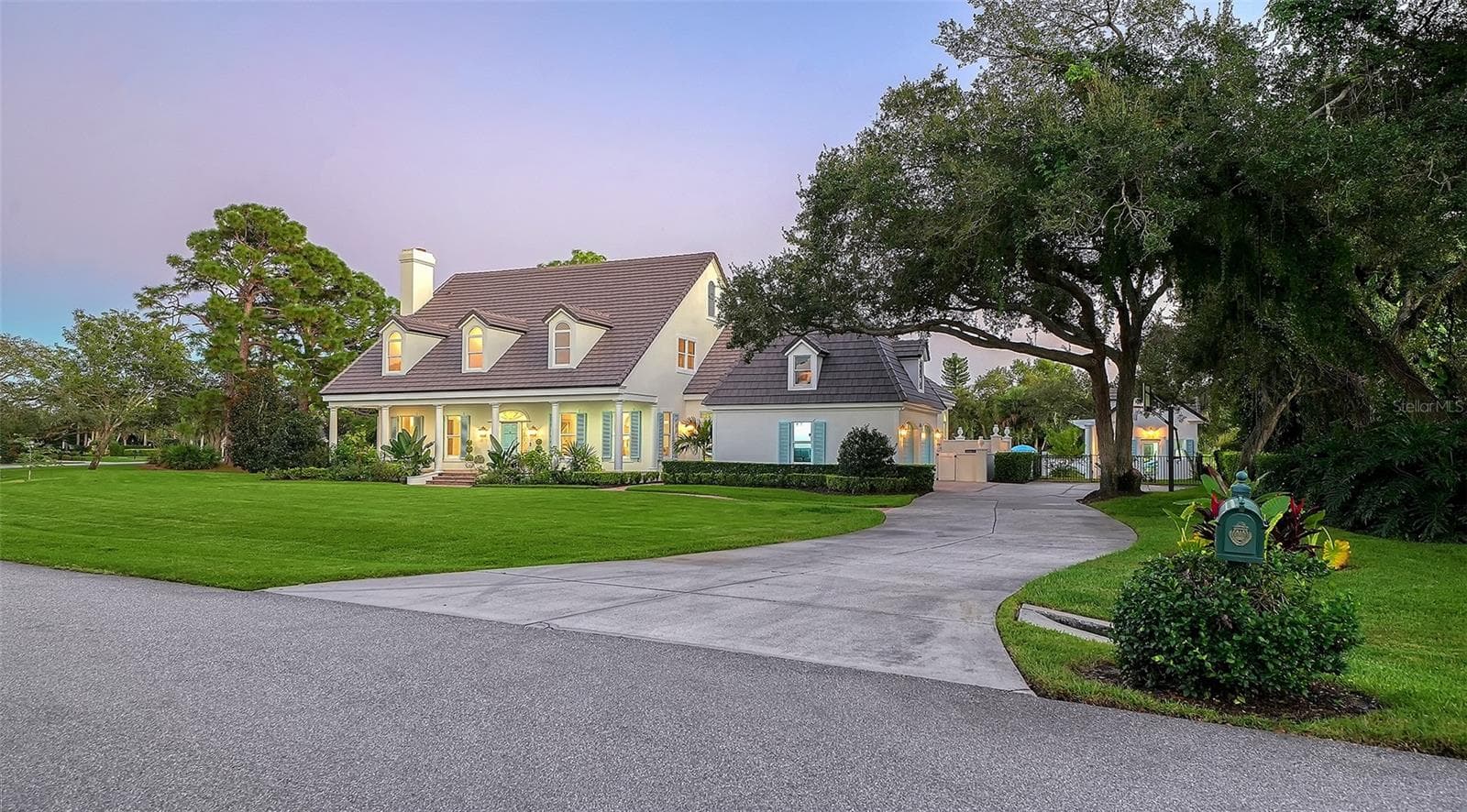 Single Family Residence at 871 MACEWEN DR, OSPREY, photo 3 of 67
