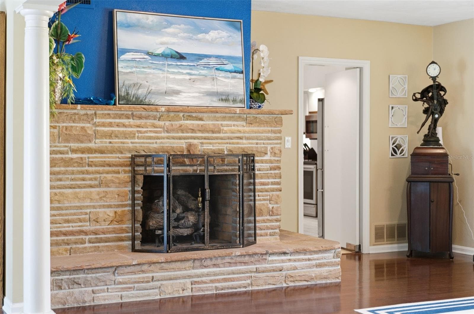 Single Family Residence at 844 MAGELLAN DR, SARASOTA, photo 8 of 79