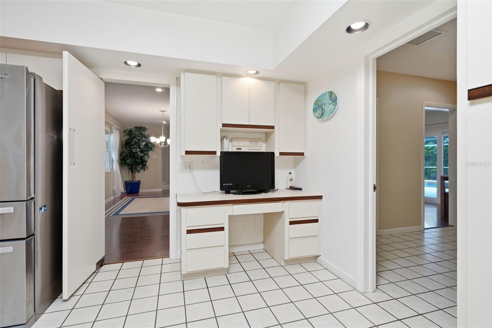 Single Family Residence at 844 MAGELLAN DR, SARASOTA, photo 34 of 79