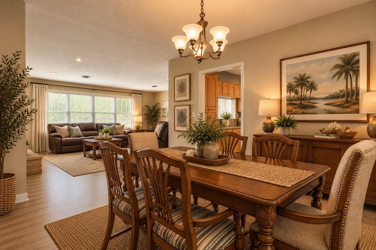 VS Dining Room - 1903 JOHN ANDERSON DR, ORMOND BEACH