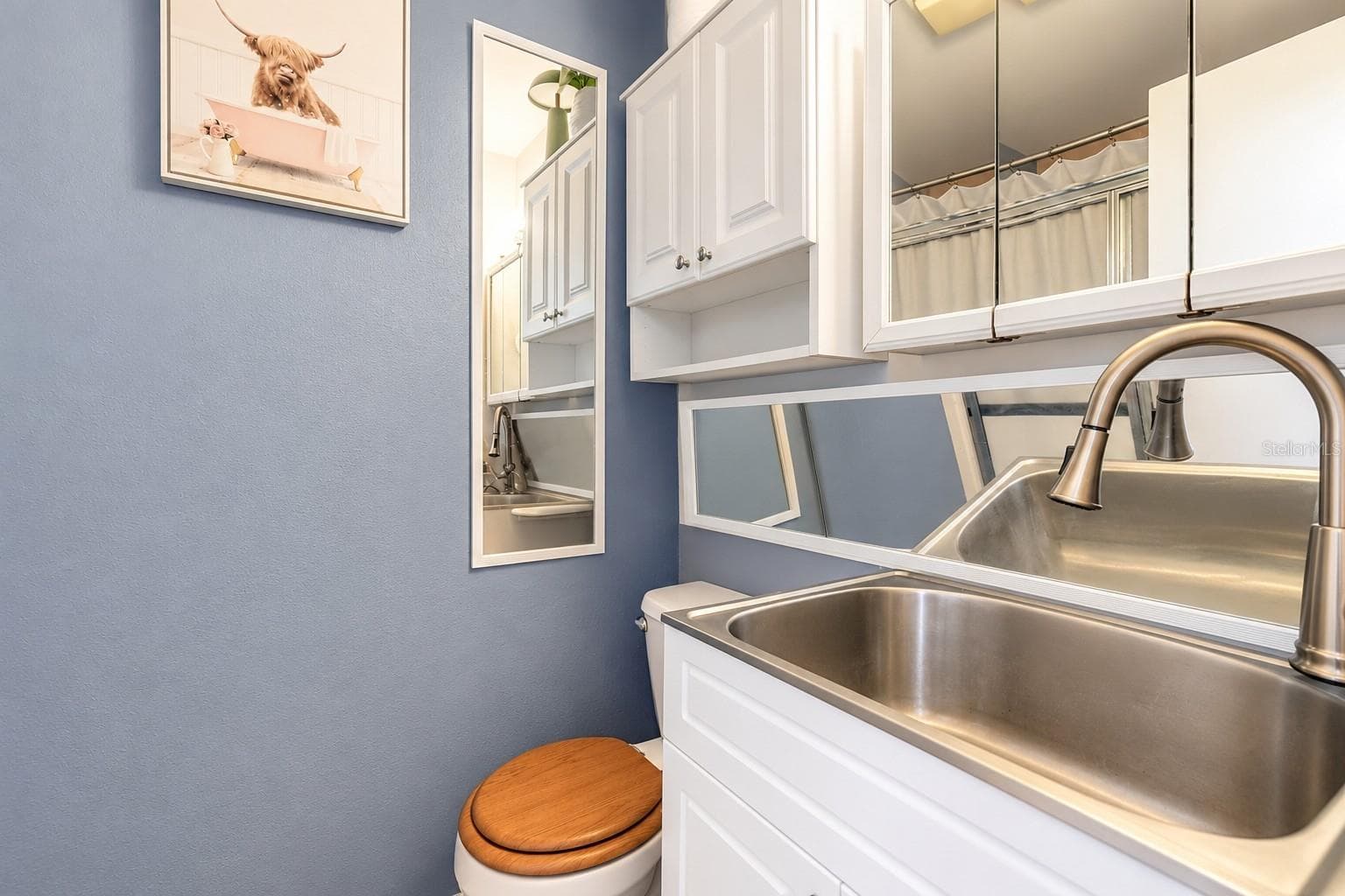Efficiency Bathroom - 1903 JOHN ANDERSON DR, ORMOND BEACH
