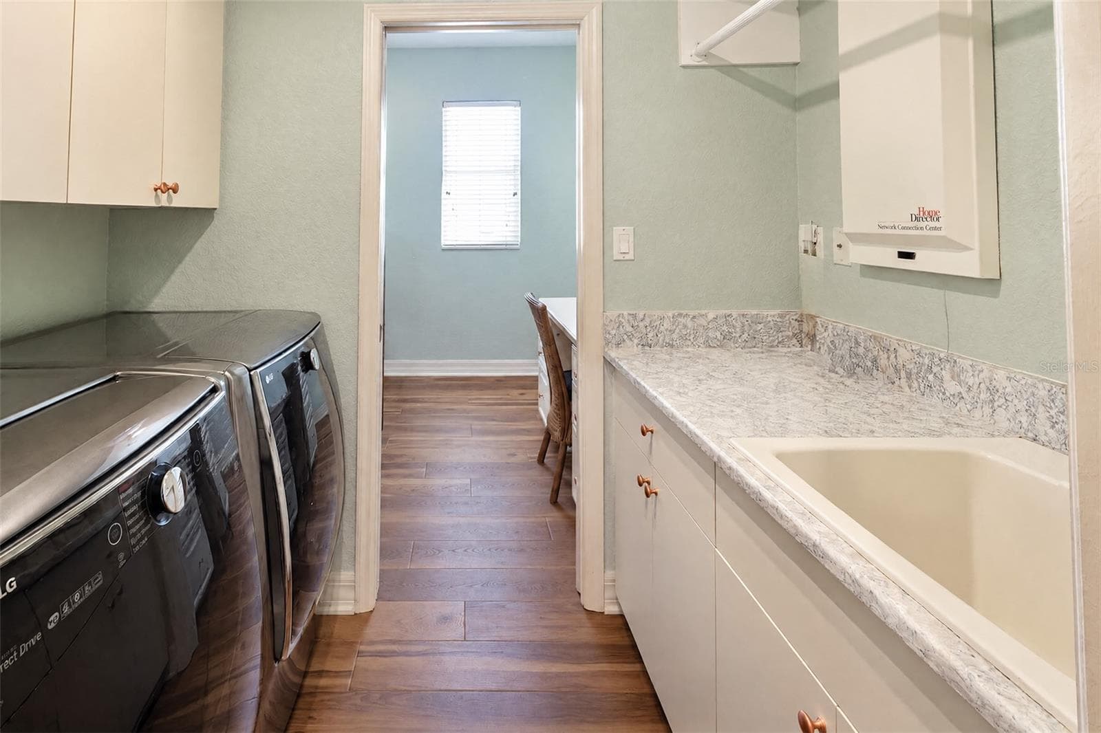 Laundry - 1535 SUZI ST, PUNTA GORDA