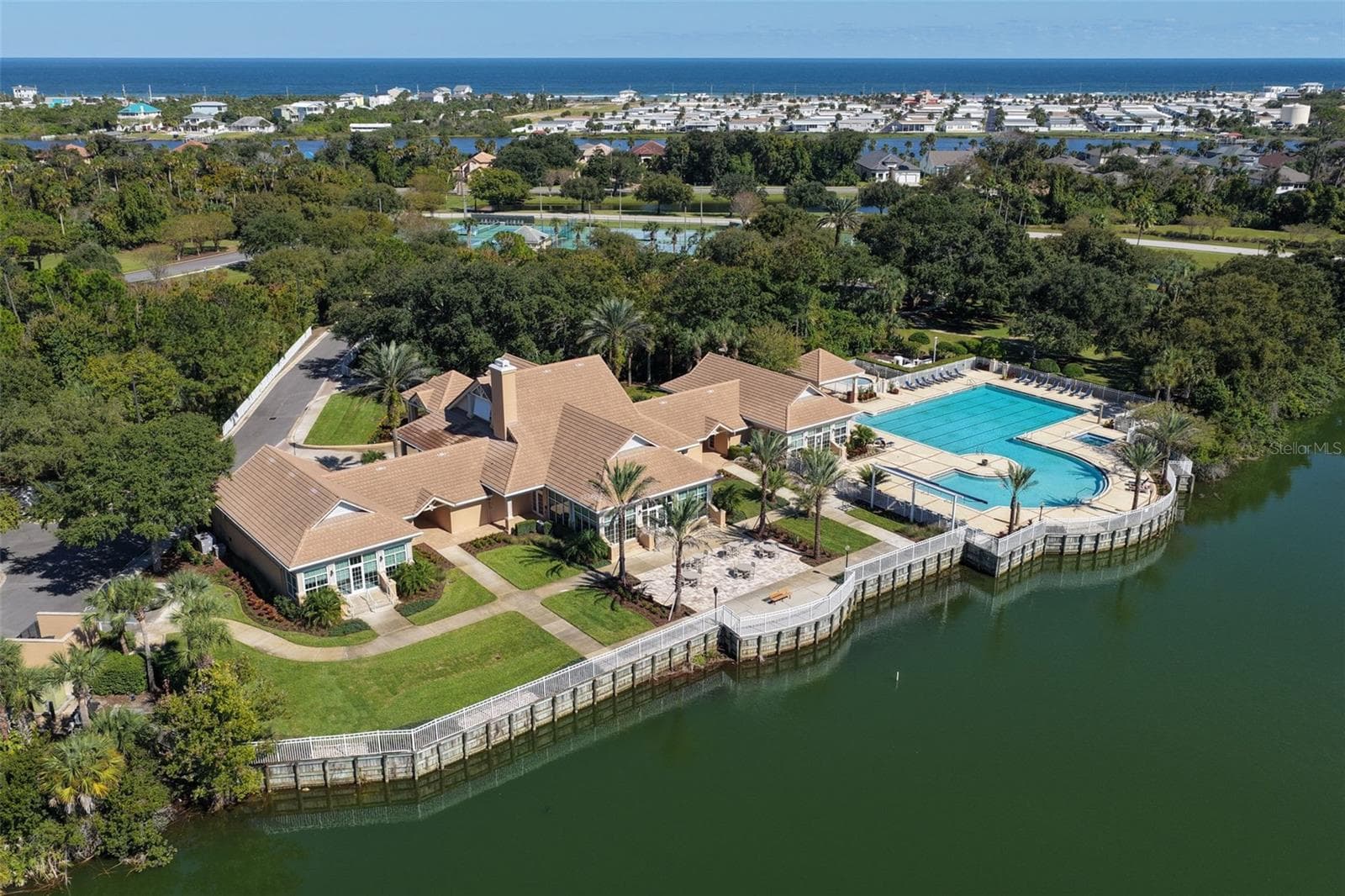 Single Family Residence at 25 EMERALD LAKE CT, PALM COAST, photo 53 of 59