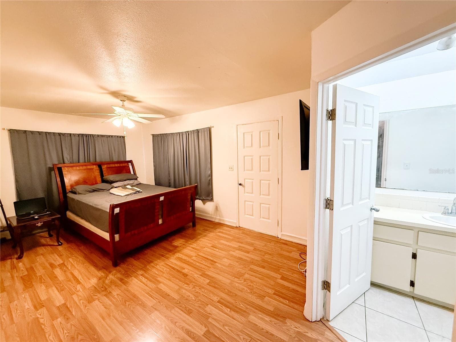 Single Family Residence at 5401 48TH TER N, ST PETERSBURG, photo 12 of 23