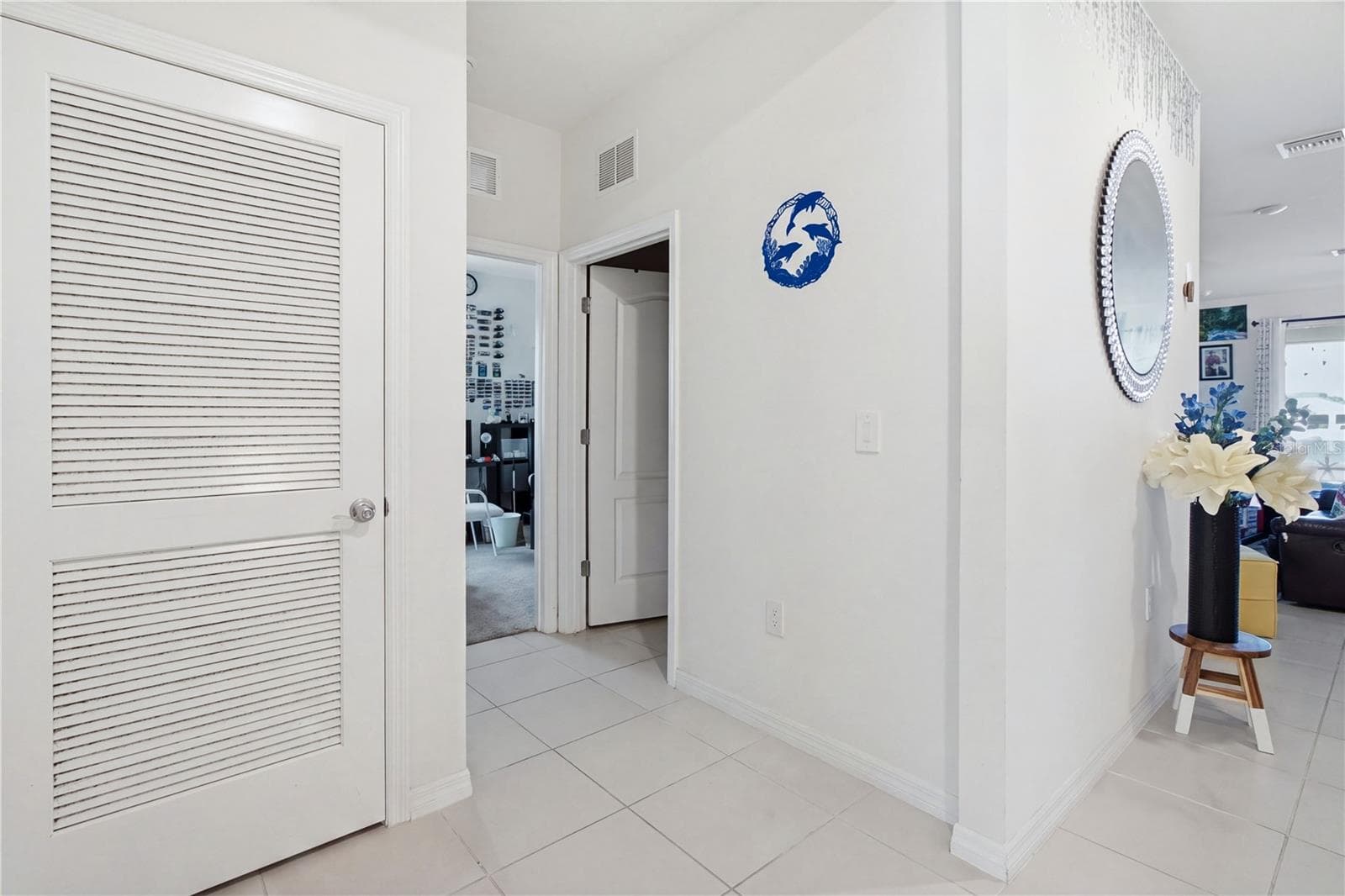 Single Family Residence at 5910 OAK BRIDGE CT, BRADENTON, photo 13 of 44