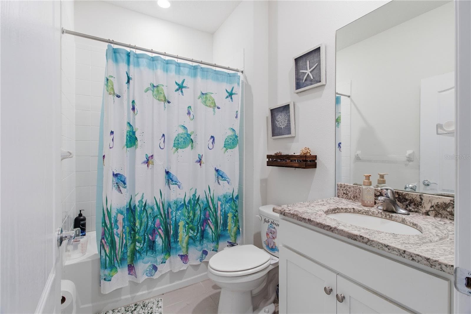Single Family Residence at 5910 OAK BRIDGE CT, BRADENTON, photo 21 of 44