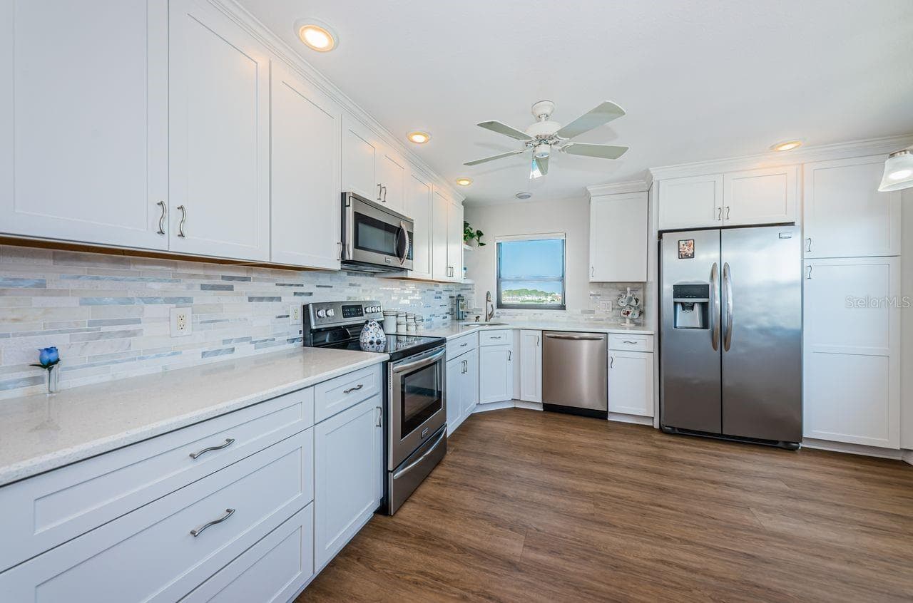 Condominium at 200 WOODETTE DR #401A, DUNEDIN, photo 11 of 45
