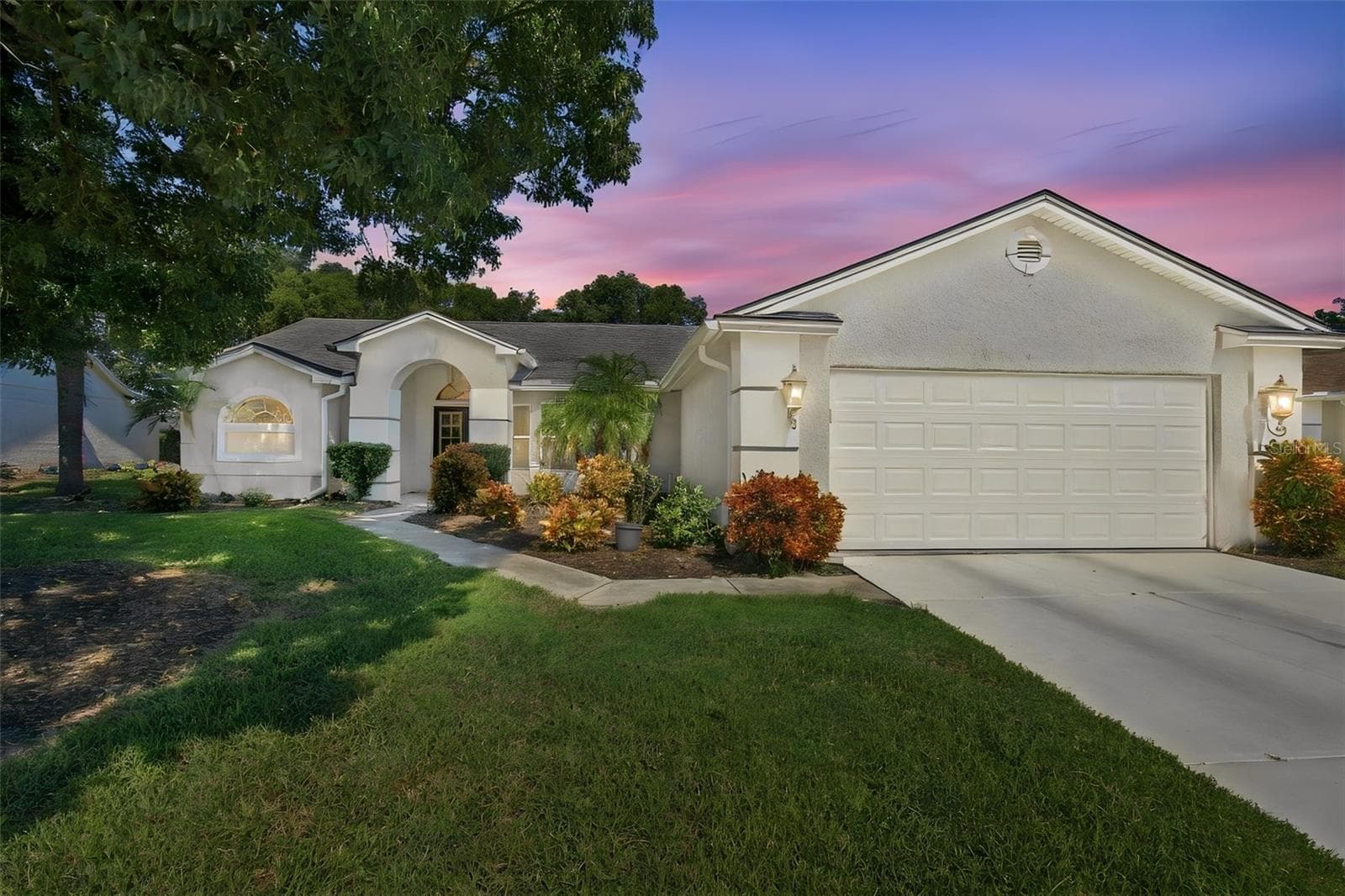 Single Family Residence at 8345 PAVILLION DR, HUDSON, photo 2 of 51