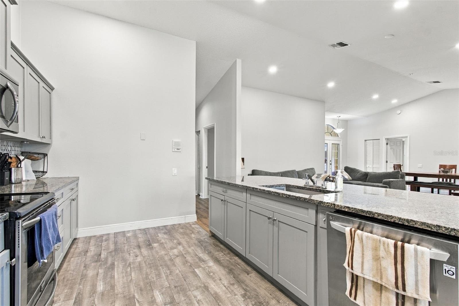 Single Family Residence at 8345 PAVILLION DR, HUDSON, photo 19 of 51